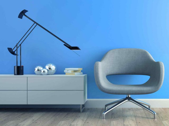https://brbhomes.ie/wp-content/uploads/2017/05/image-chair-blue-wall-640x480.jpg